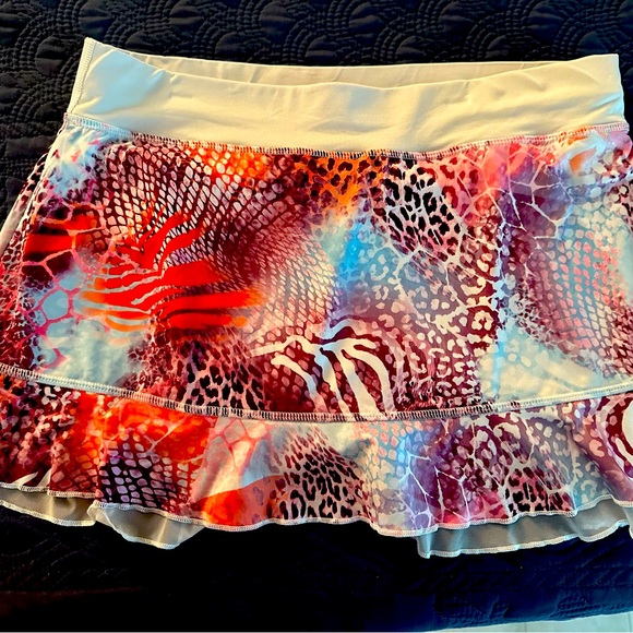 SofiBella Tennis skirt. Size medium.  Great for tennis, pickleball etc. - Picture 1 of 1